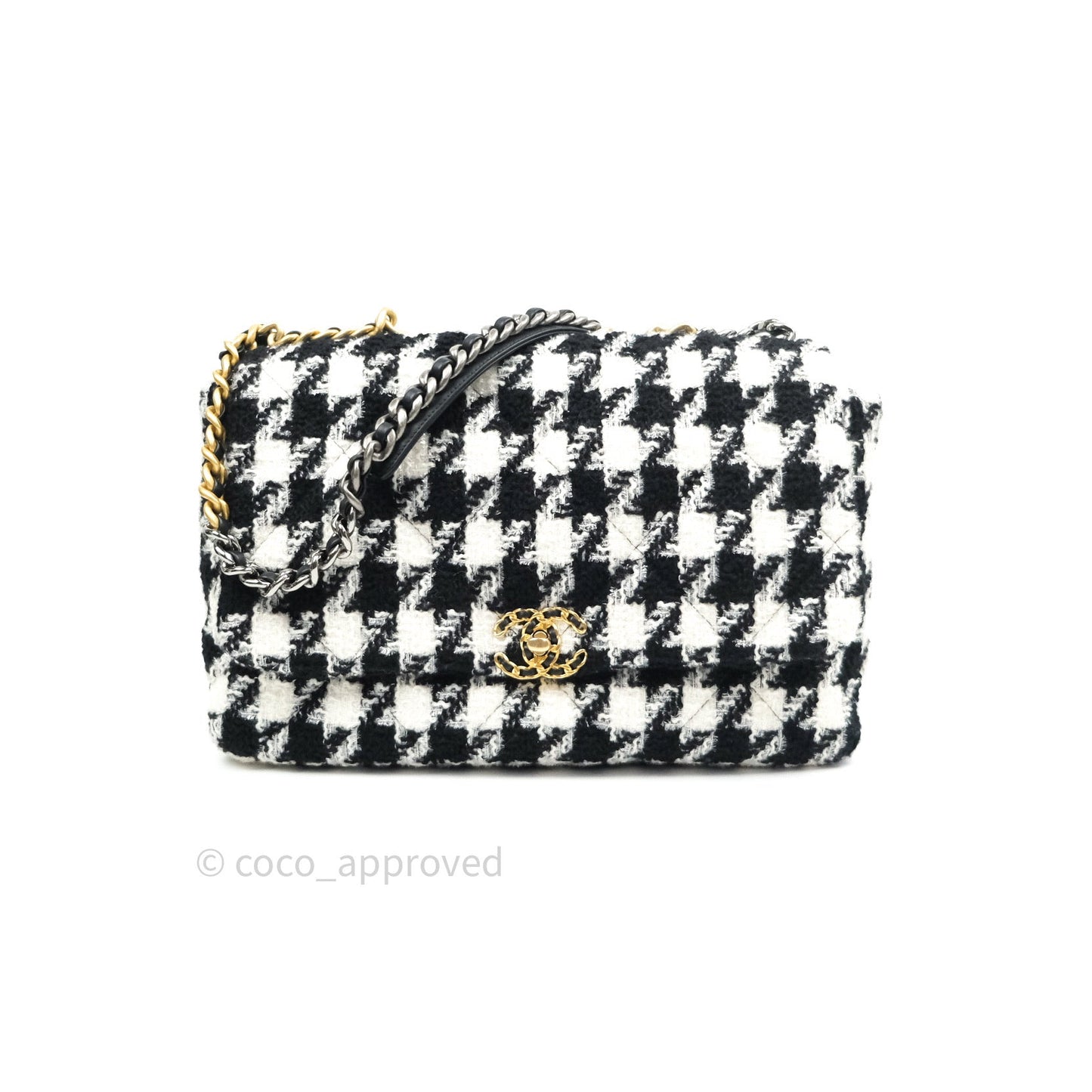 Chanel 19 Maxi Tweed White Black Houndstooth Mixed Hardware 19K