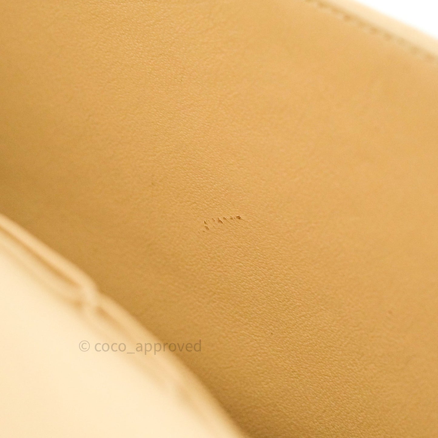Chanel Classic Jumbo Double Flap Beige Lambskin Gold Hardware⁣⁣