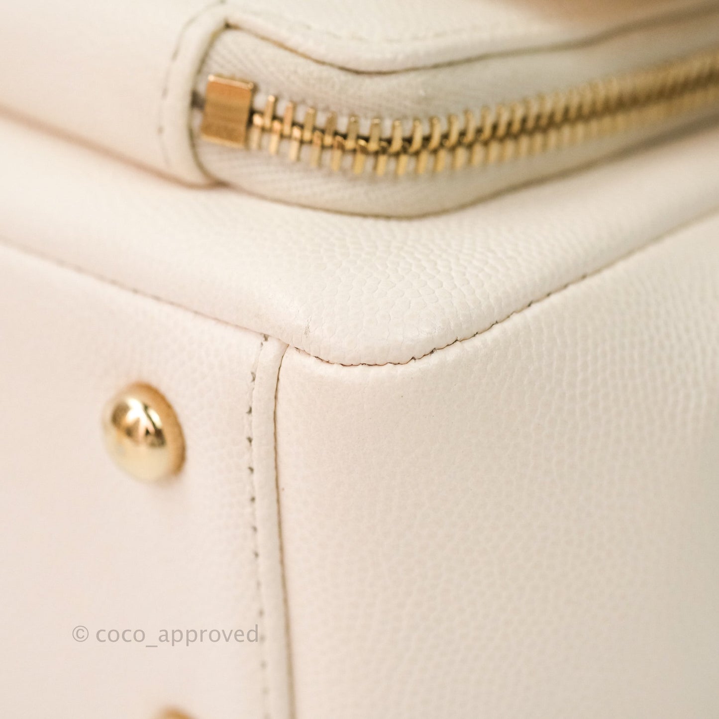 Chanel Quilted Small Business Affinity Flap Ivory Caviar Light Gold Hardware