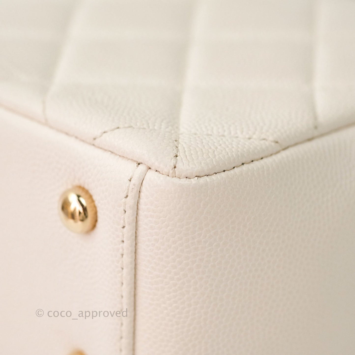 Chanel Quilted Small Business Affinity Flap Ivory Caviar Light Gold Hardware