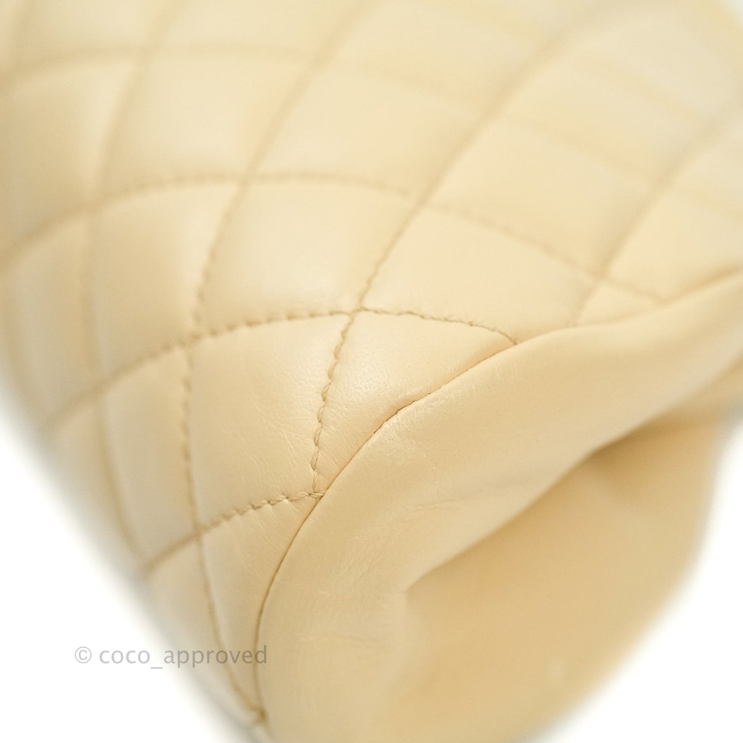 Chanel Quilted Timeless Kisslock Clutch Beige Lambskin Silver Hardware