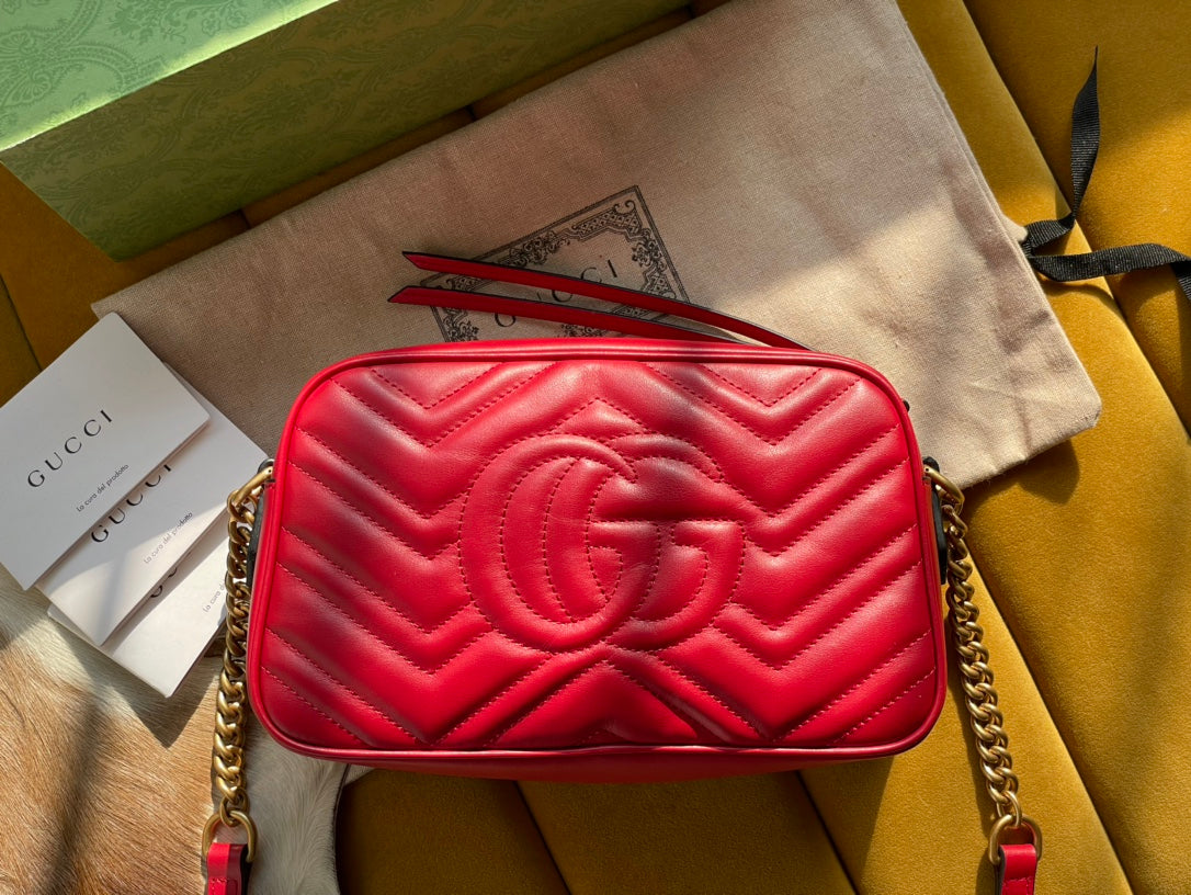 Luxury Gucci GG Marmont Small Matelasse Shoulder Bag