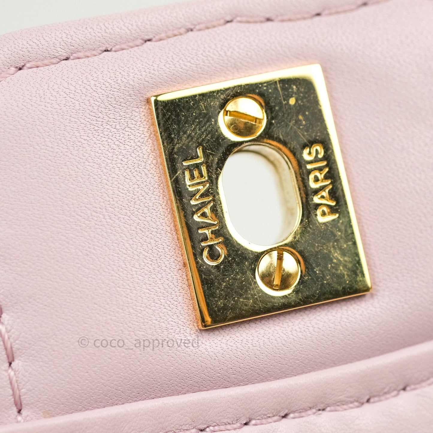 Chanel Vintage Medium Flap Lilac Lambskin 24K Gold Hardware