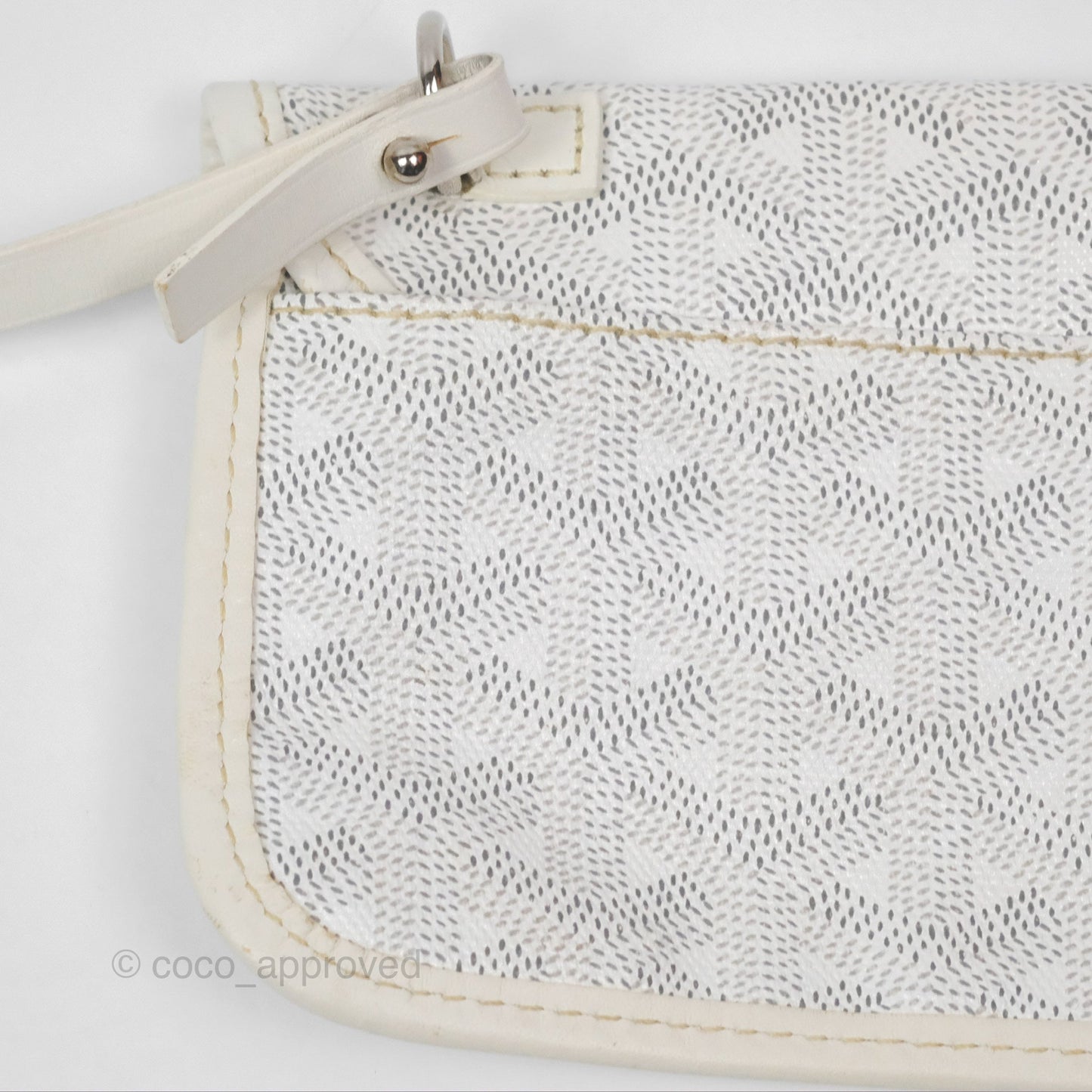 Goyard St Louis Tote PM ⁣⁣⁣⁣⁣⁣⁣⁣⁣⁣⁣⁣⁣⁣⁣⁣⁣⁣⁣⁣White Goyardine Canvas