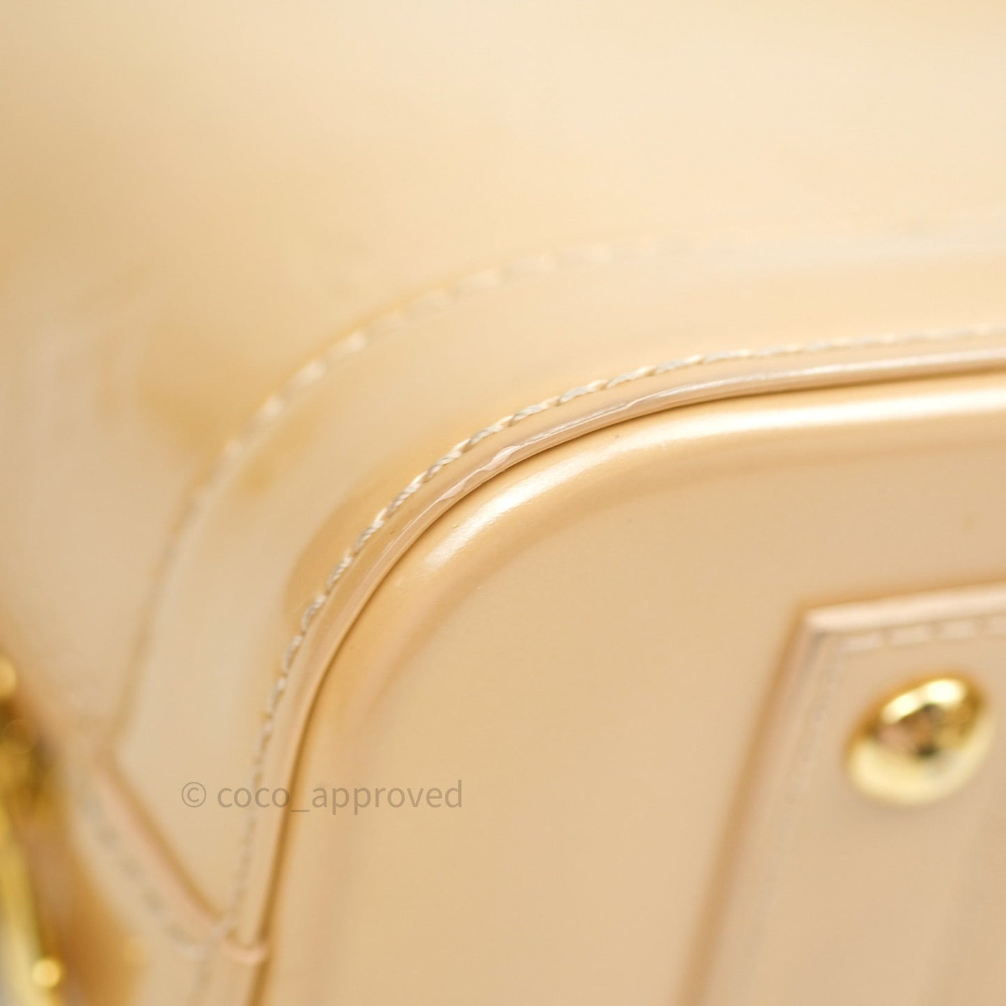 Louis Vuitton Alma BB Beige Monogram Vernis Leather