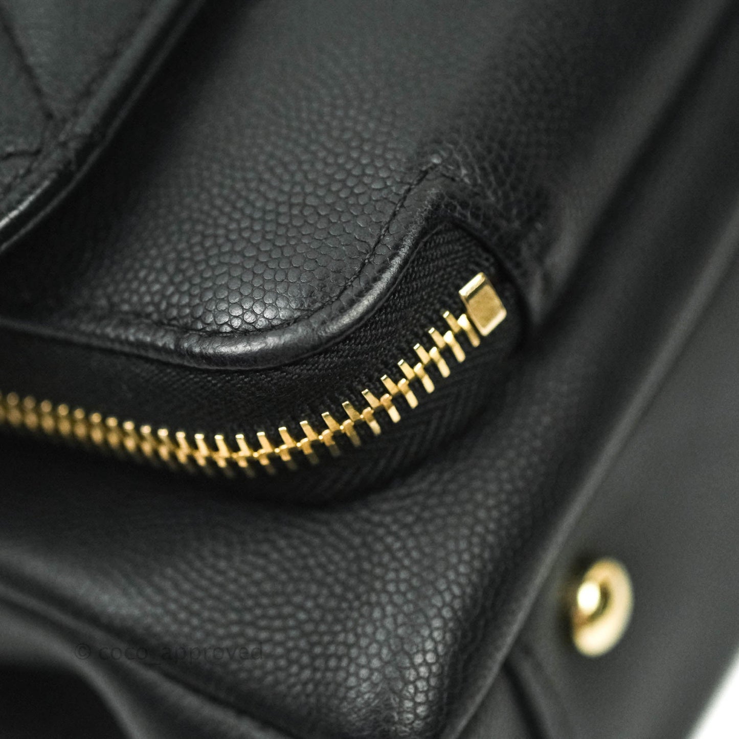 Chanel Quilted Medium Business Affinity Flap Black Caviar Light Gold Hardware