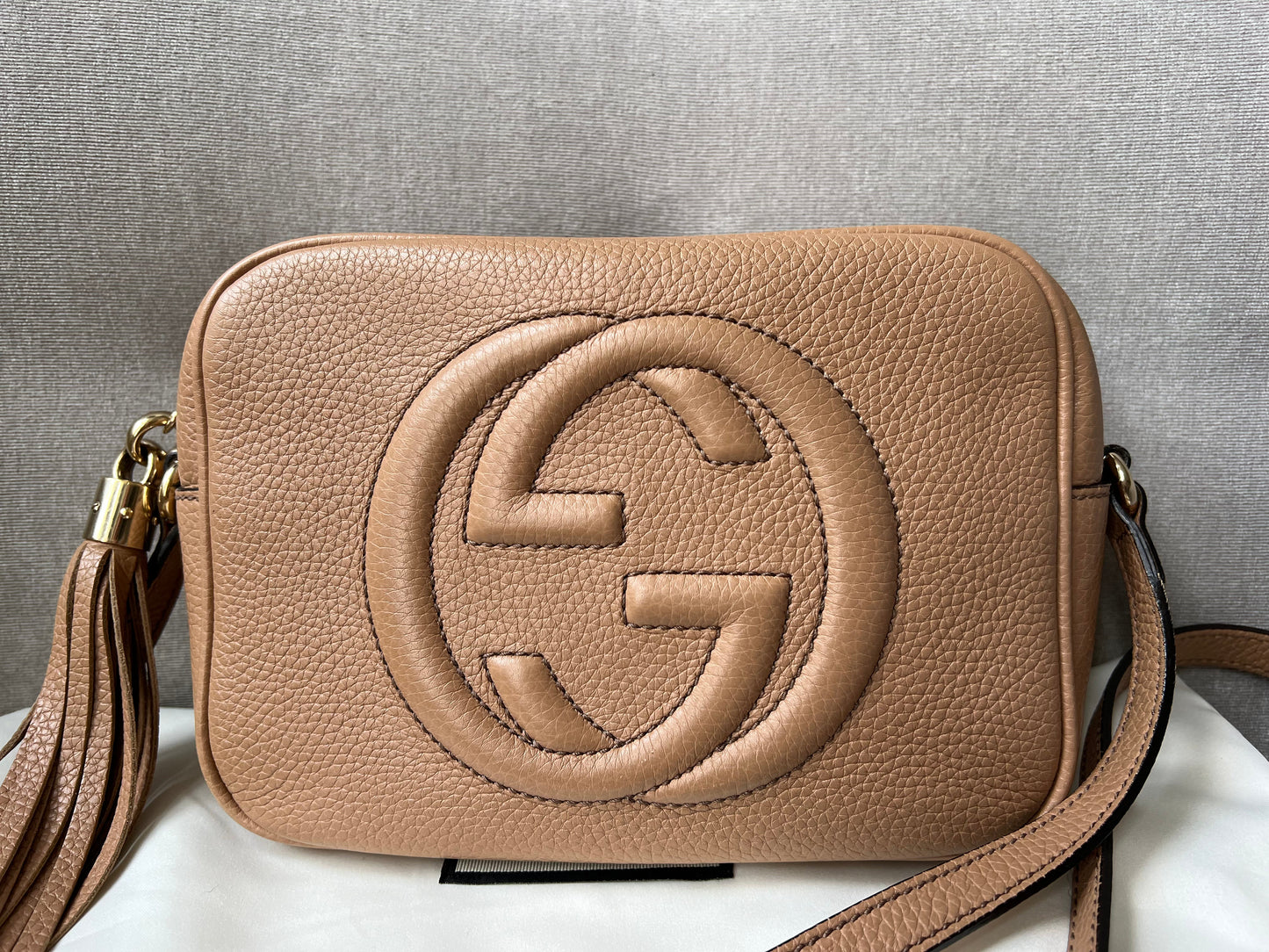 Luxury Gucci Rose Beige Soho Disco