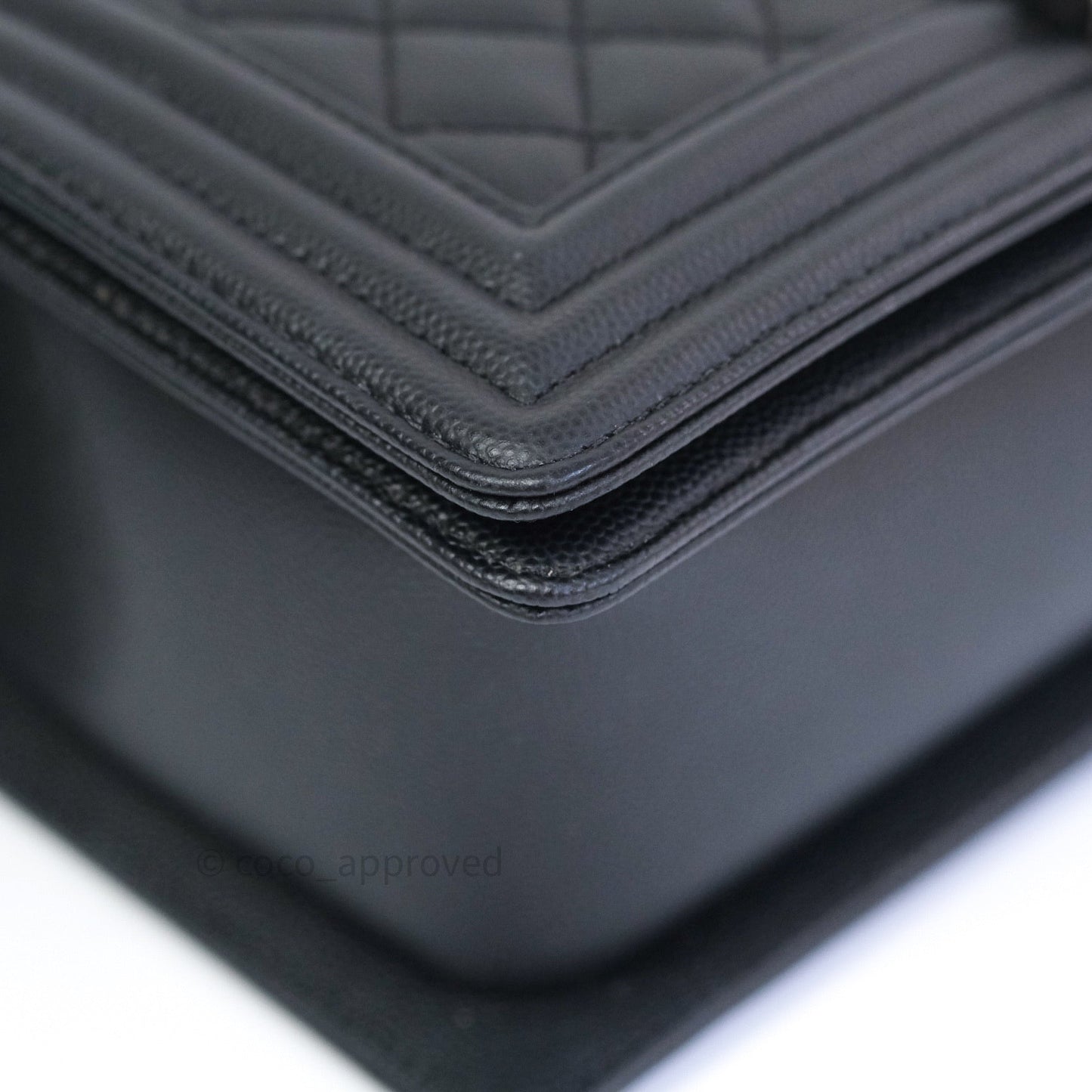 Chanel Boy Quilted Medium Black Caviar Ruthenium Hardware