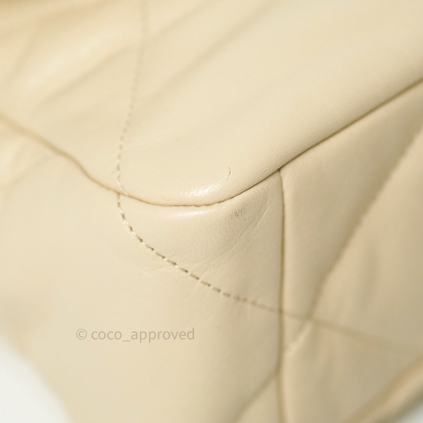 Chanel 19 Medium Beige Goatskin Mixed Hardware
