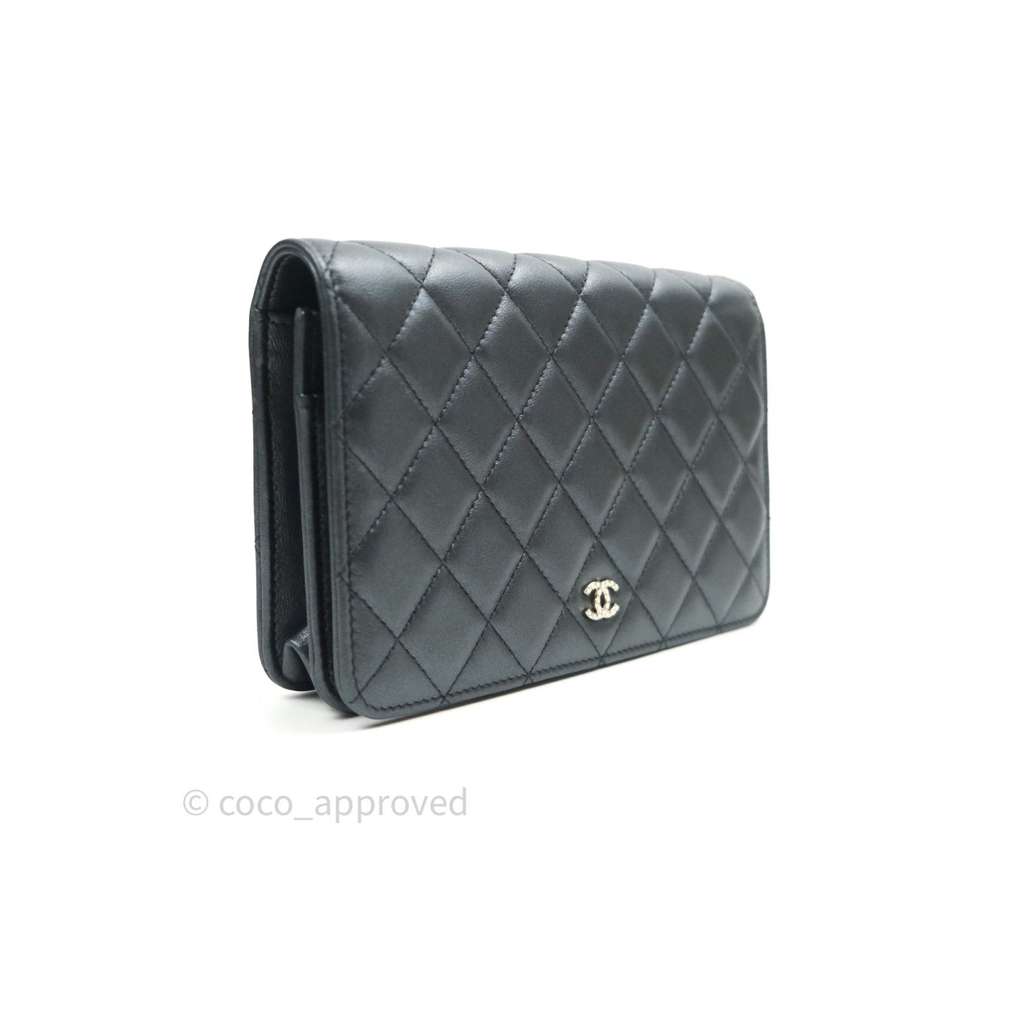 Chanel Quilted Black Iridescent Lambskin Pearl Wallet On Chain WOC