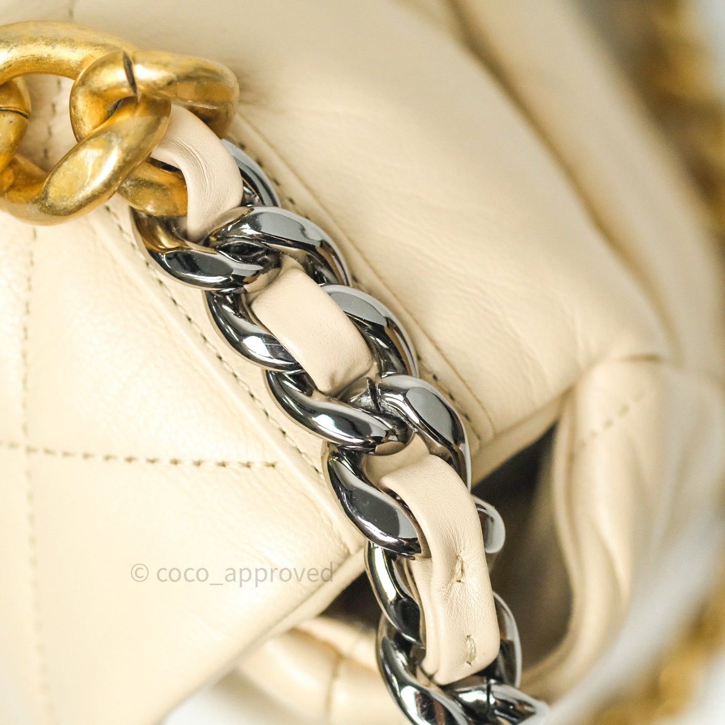 Chanel 19 Medium Beige Goatskin Mixed Hardware