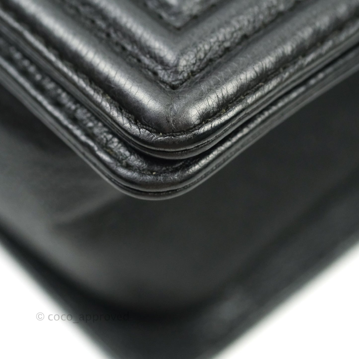 Chanel Boy Quilted Medium Black Grained Calfskin Ruthenium Hardware