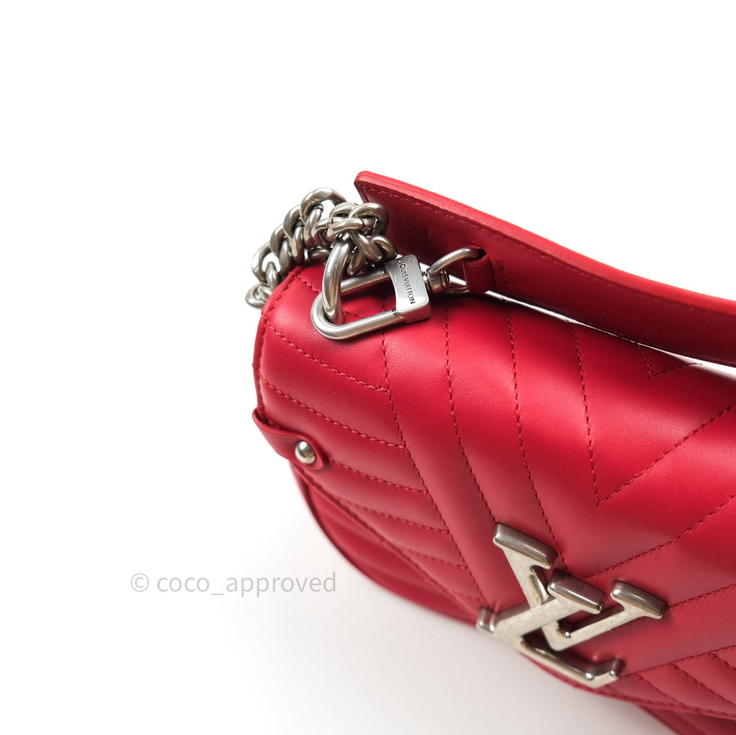 Louis Vuitton New Wave Chain Red Calfskin PM