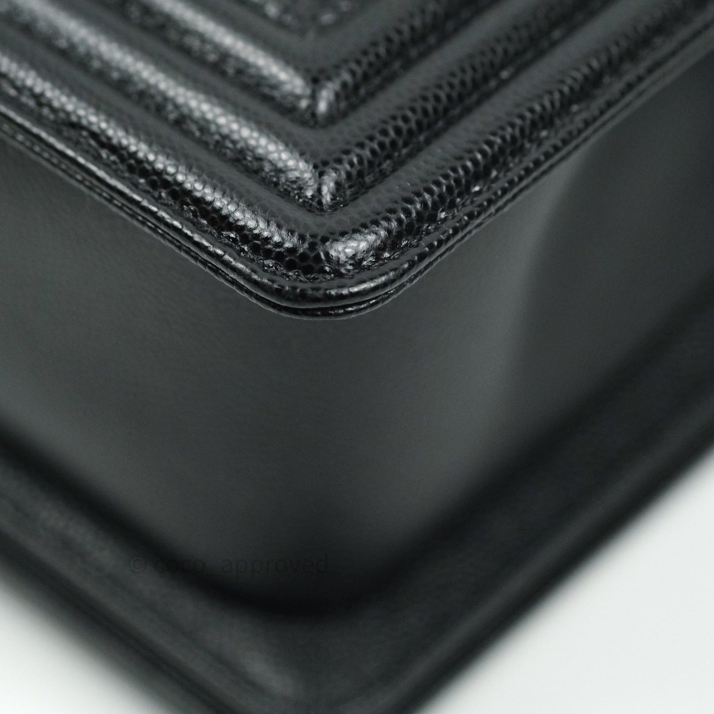Chanel Boy Quilted Medium Black Caviar Ruthenium Hardware
