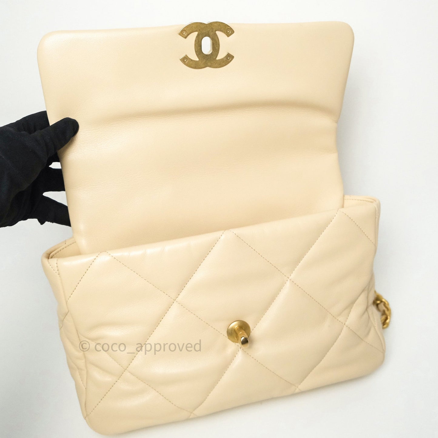 Chanel 19 Medium Beige Goatskin Mixed Hardware