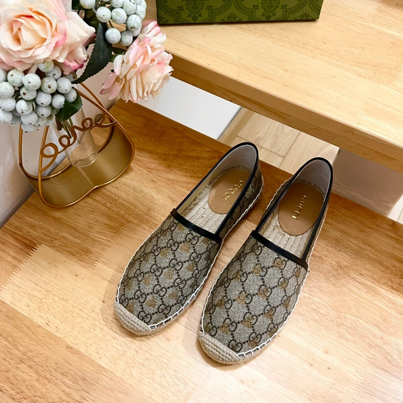 Luxury Gucci GG  Supreme Flat Shoes Brown Caro