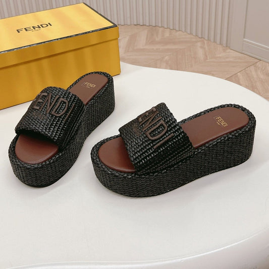 Luxury FendiLuxury FendiSIGNATURE WEDGE PLATFORM 6 CM IN BLACK FIBRE WITH BROWN EMBROIDERED LOGO