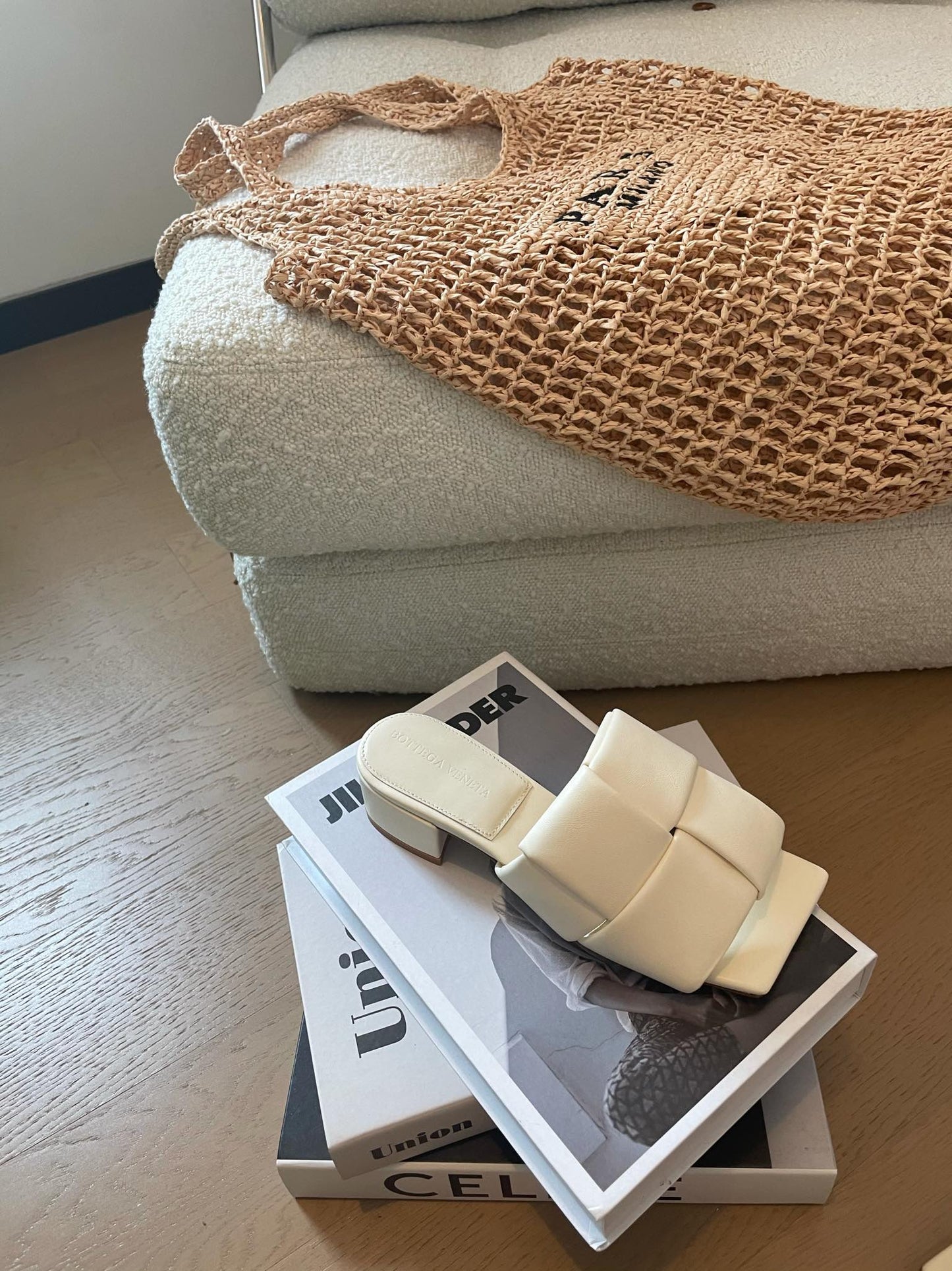 Luxury Bottega Veneta patch mule 35 white lambskin