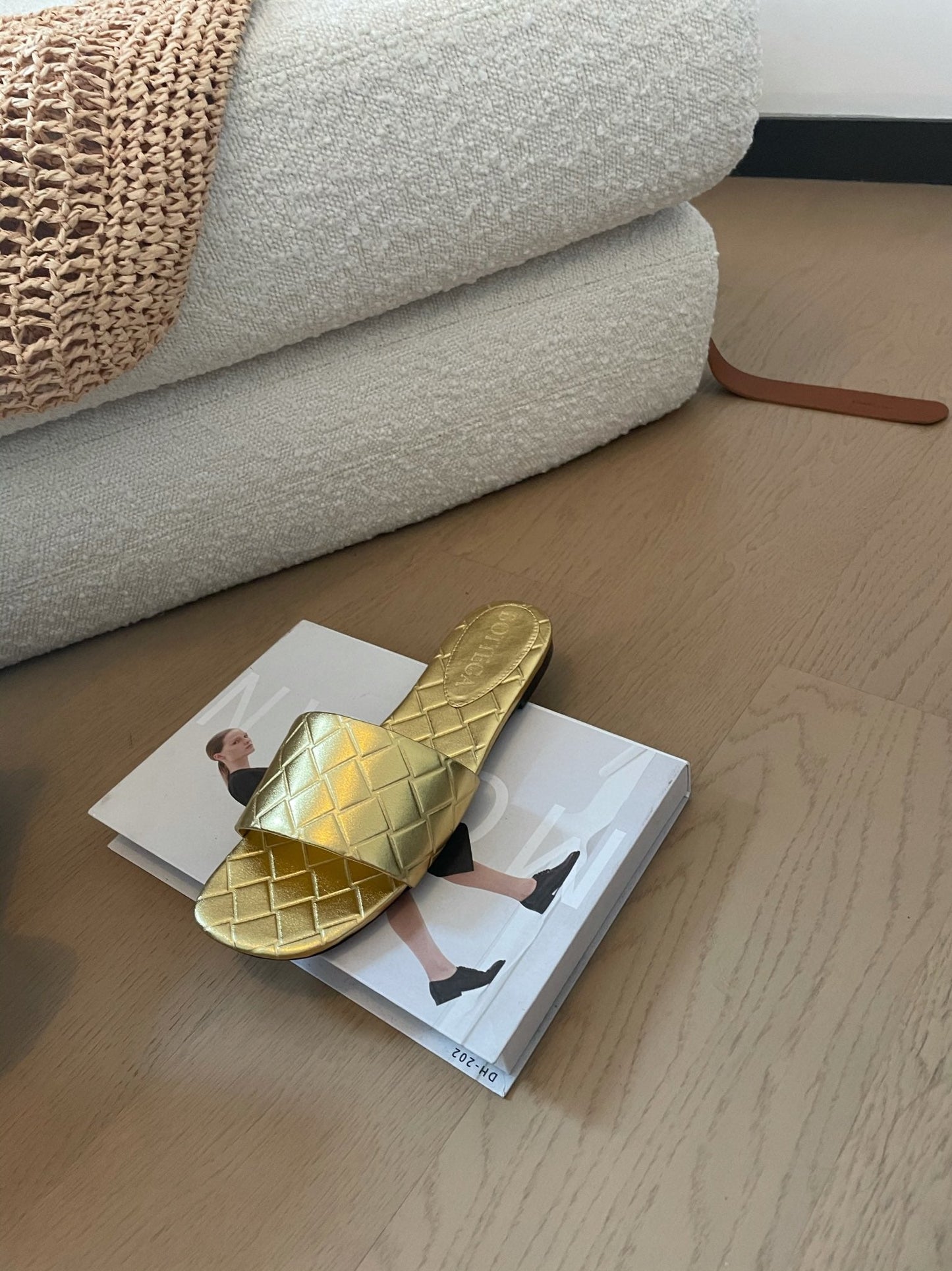 Luxury Bottega Veneta amy flat mule gold metalic lambskin