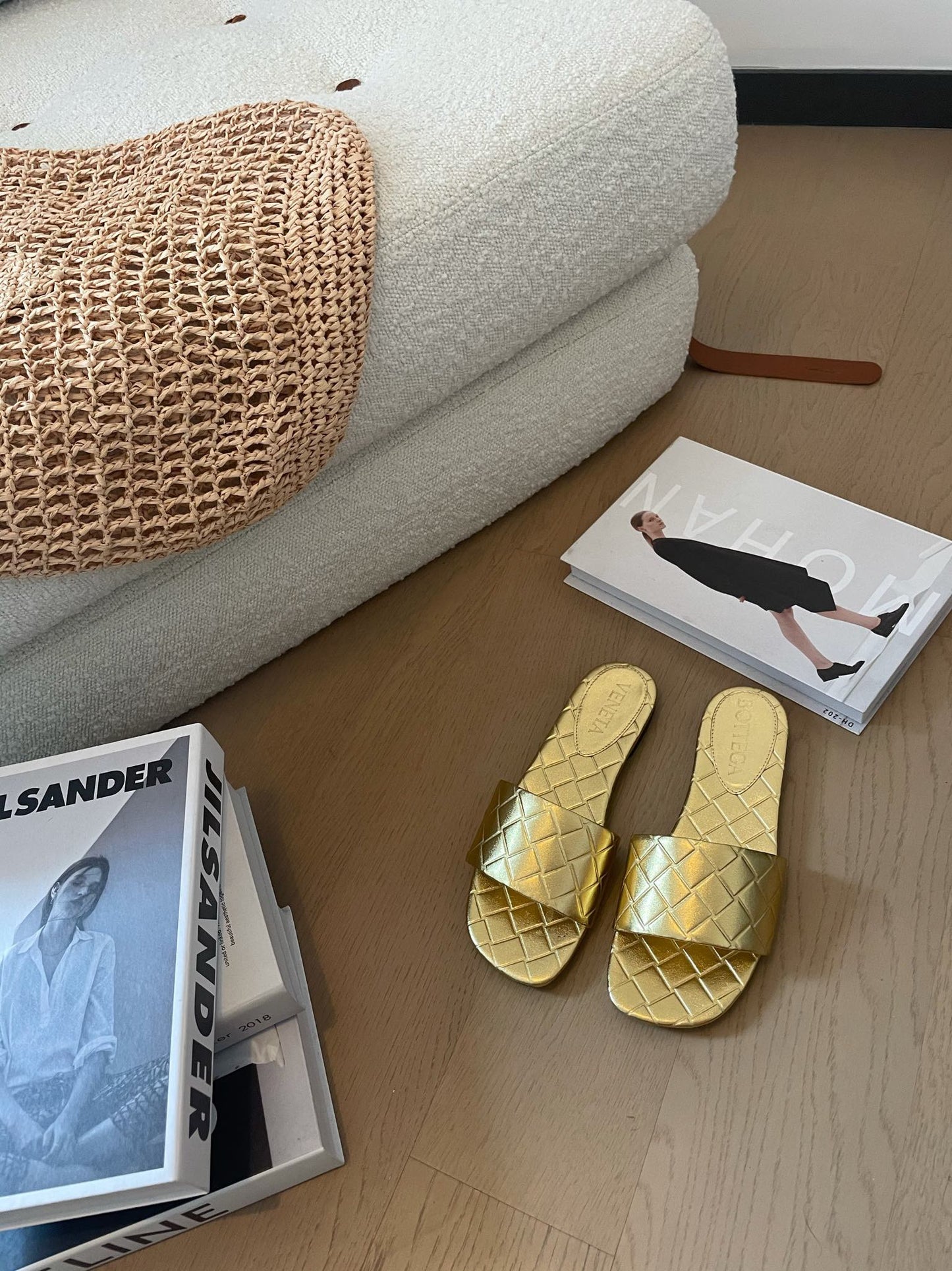 Luxury Bottega Veneta amy flat mule gold metalic lambskin