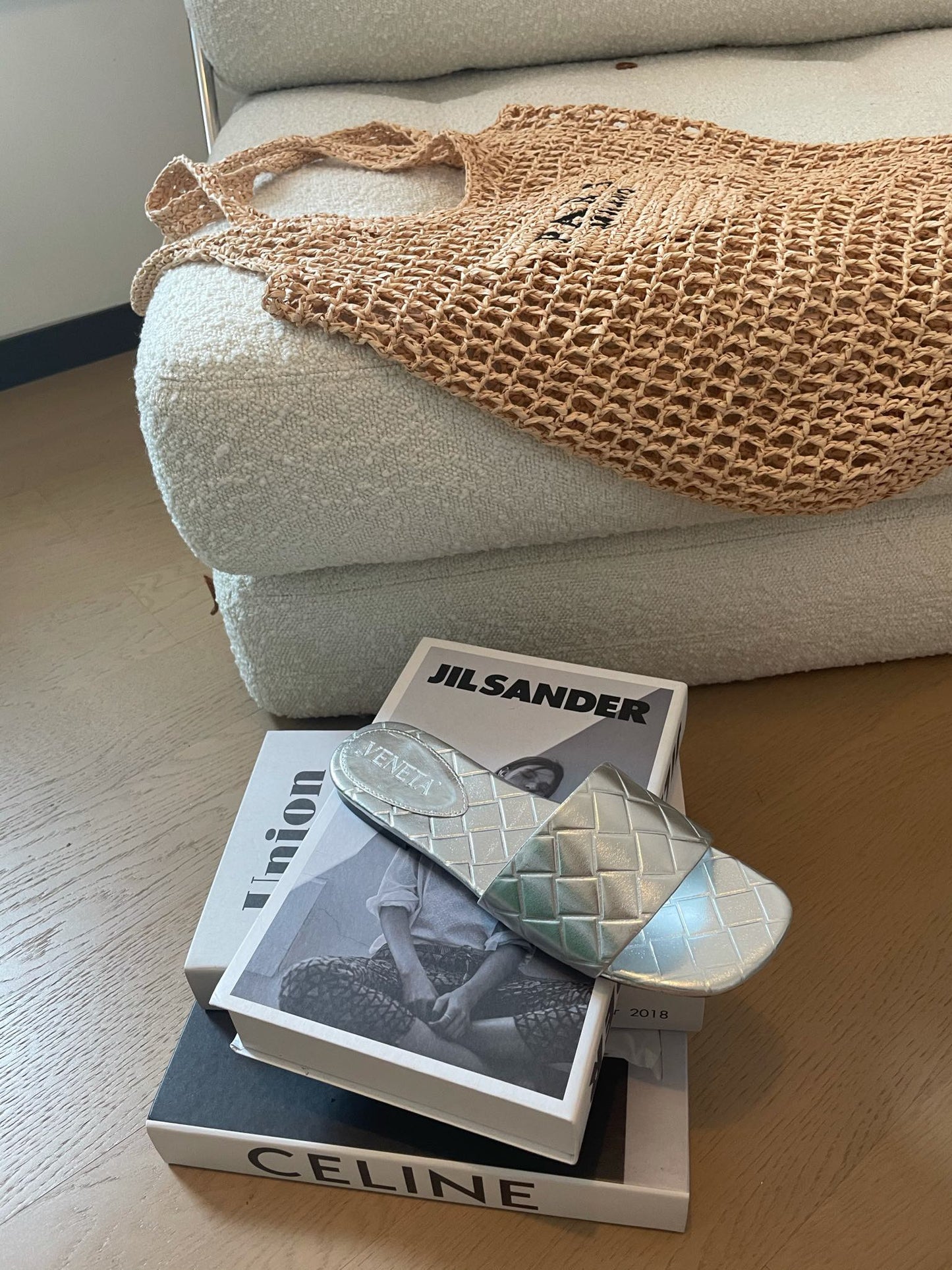 Luxury Bottega Veneta amy flat mule silver metalic lambskin