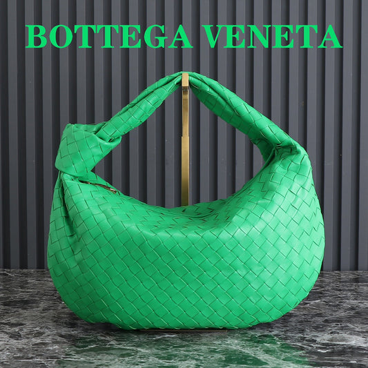Luxury Bottega Veneta small jodie 48 green lambskin