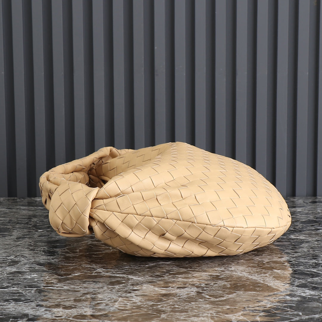Luxury Bottega Veneta small jodie 48 beige lambskin