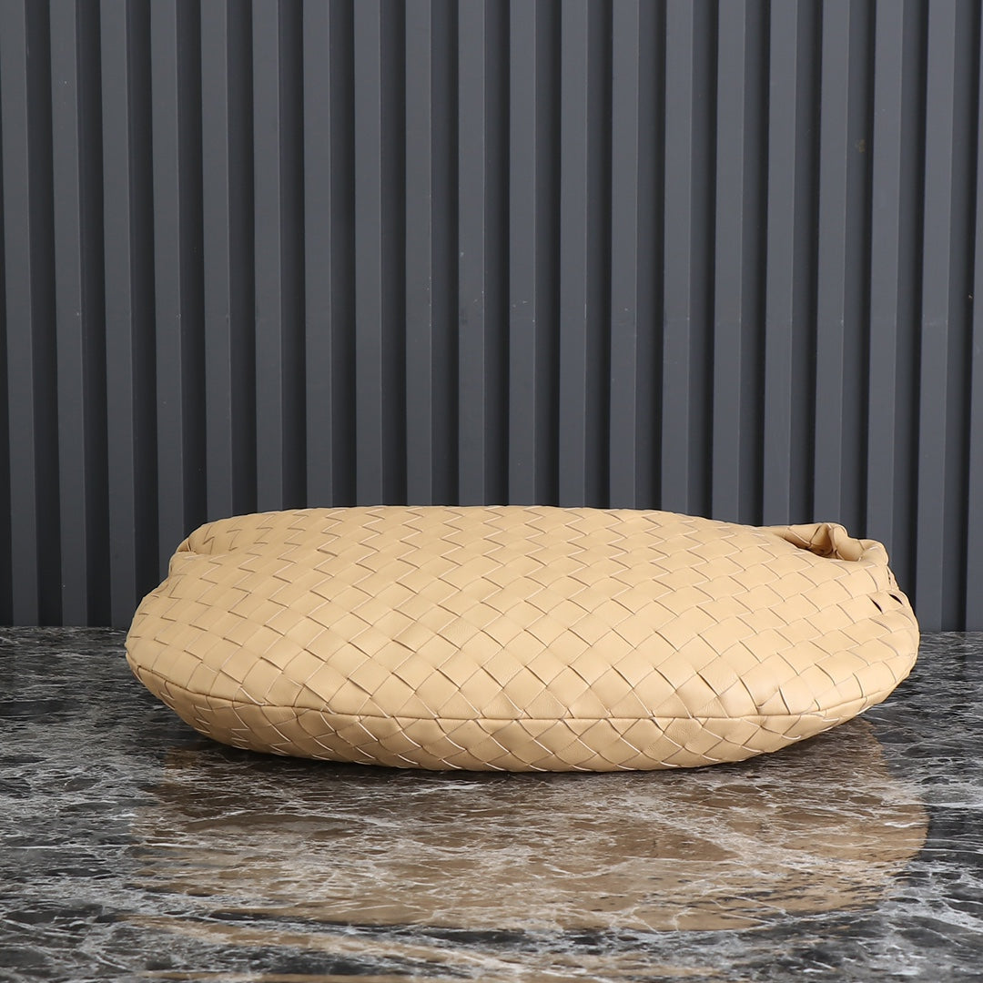Luxury Bottega Veneta small jodie 48 beige lambskin