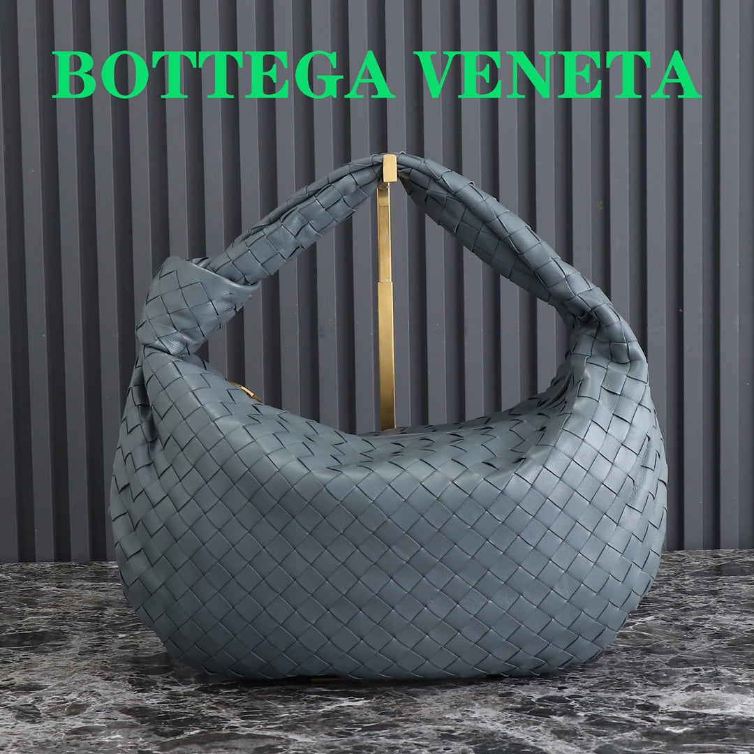 Luxury Bottega Veneta small jodie 48 rock gray lambskin