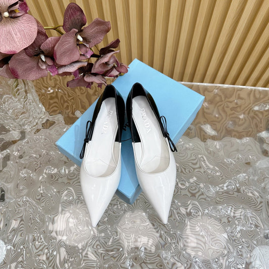 Luxury PradaBRUSHED PUMPS WHITE AND BLACK CALFSKIN
