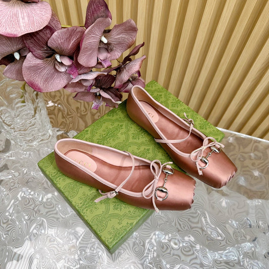 Luxury Gucci BALLET FLAT IN CORAL PINK SILK