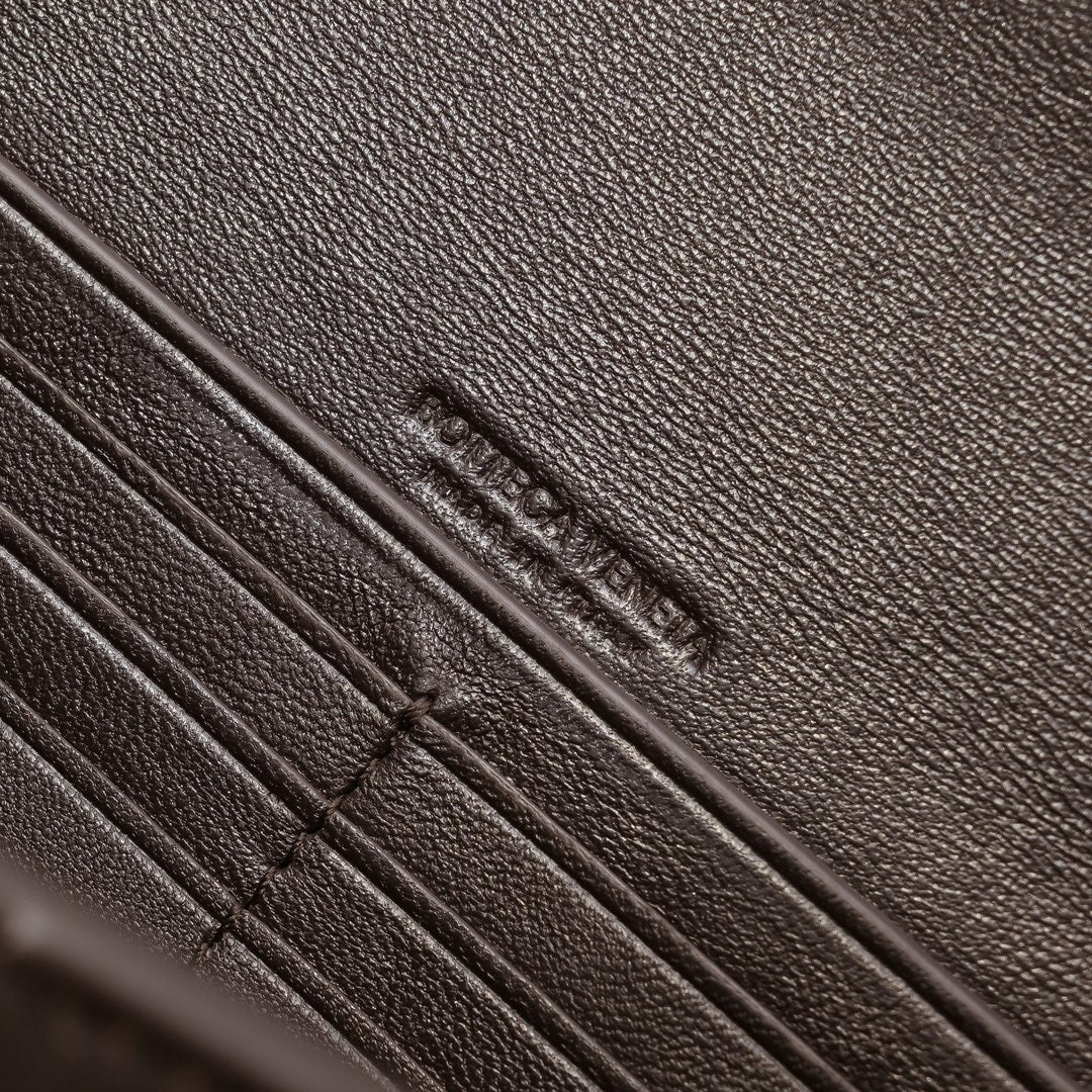 Luxury Bottega Veneta BV Long Clutch Andiamo With Handle 31cm Fondant Calfskin Ghw