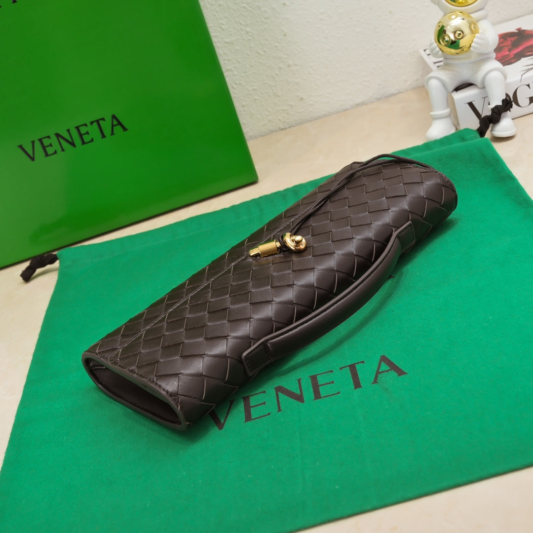 Luxury Bottega Veneta BV Long Clutch Andiamo With Handle 31cm Fondant Calfskin Ghw