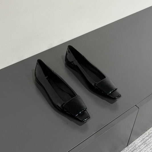 Luxury Saint Laurent POPPY BALLET FLATS IN BLACK GLOSSY LAMBSKIN