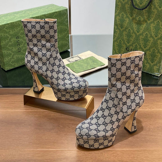 Luxury Gucci GG SHORT BOOTS 11.5 CM IN BLACK MIX BEIGE MONOGRAM JACQUARD FABRIC