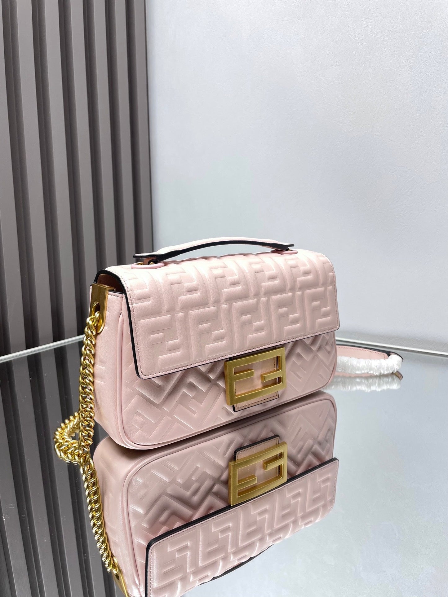 Luxury FendiFend Baguette 24 Bag With FF Motif Pink Leather Ghw