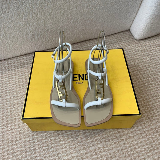 Luxury FendiLuxury FendiO'LOCK THONG SANDAL WHITE CALFSKIN WITH GOLD HARDWARE
