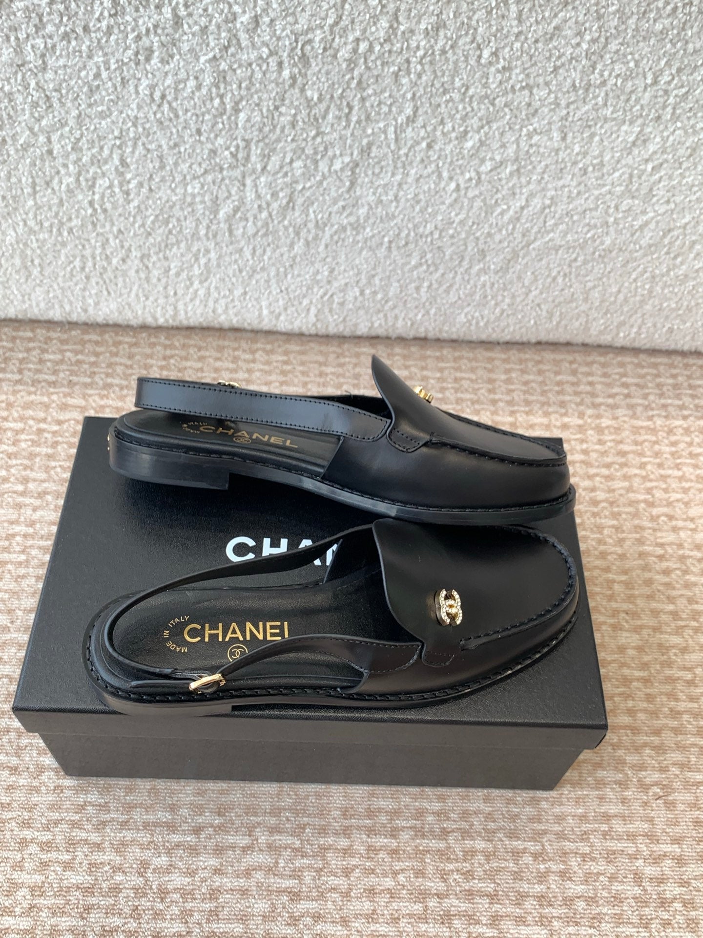Luxury Chanel 25S Slingback Loafer Black Calfskin