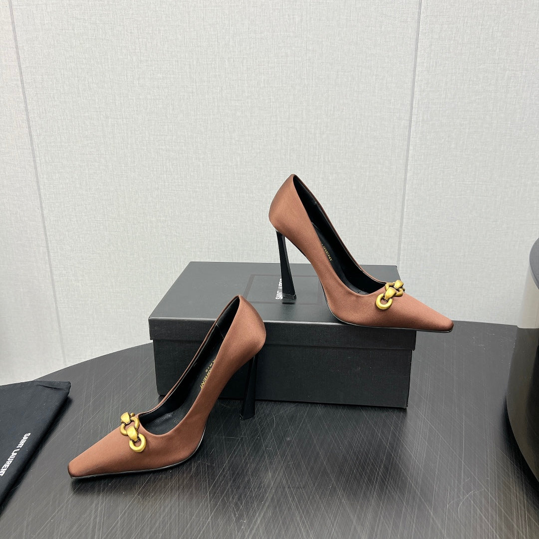 Luxury Saint Laurent HIGH PUMPS IN TOFFEE BROWN SILK ATTACHED GOLD CHAIN