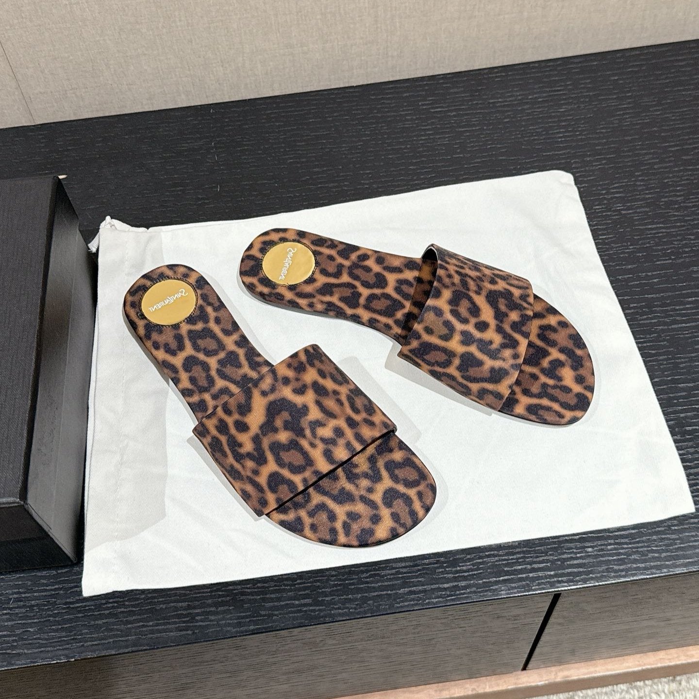 Luxury Saint Laurent SL CARLYLE LEOPARD SLIPPERS AMBER CANVAS