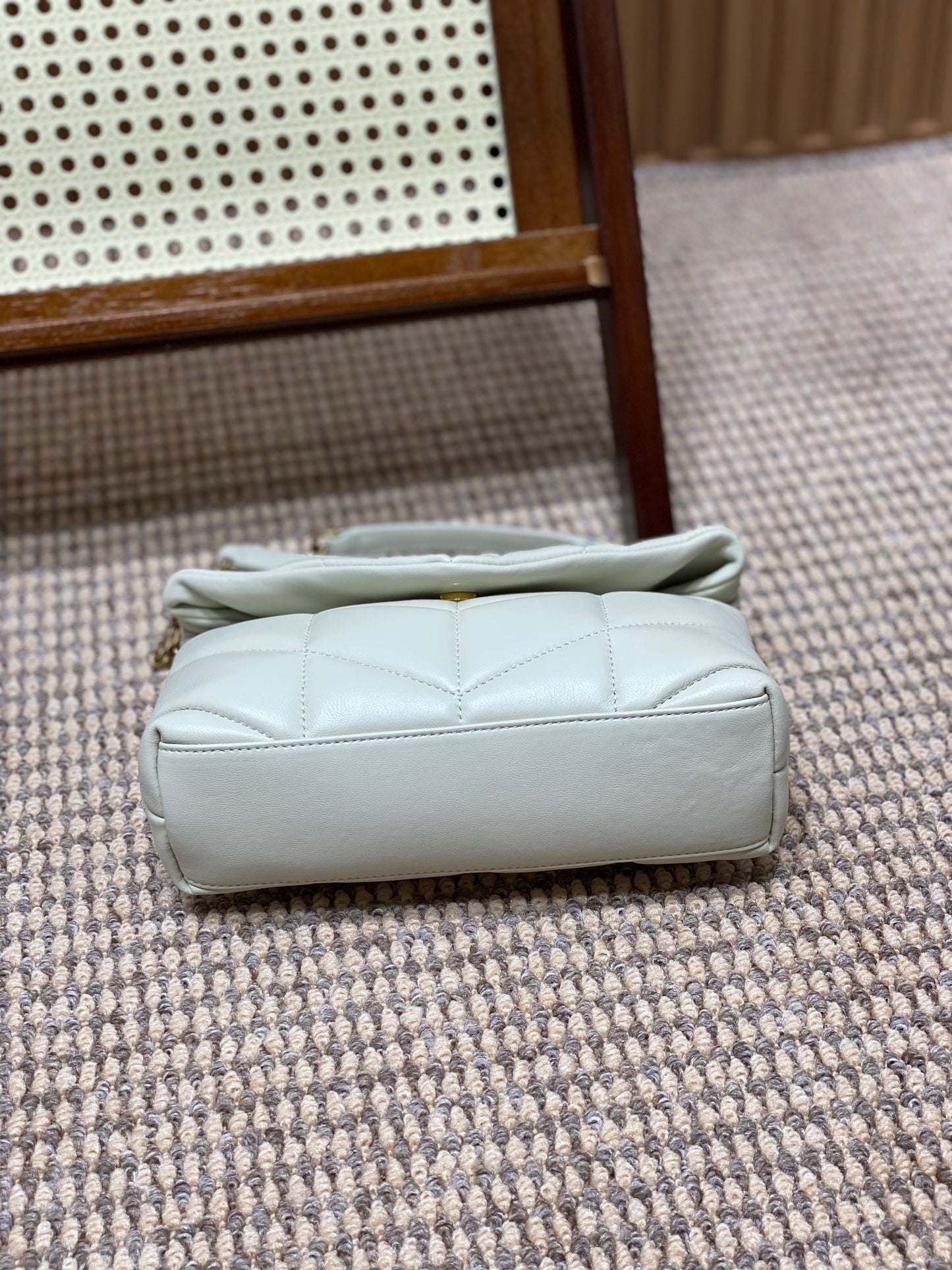 Luxury Saint Laurent PUFFER TOY 23 IN WHITE LAMBSKIN GOLD HARDWARE