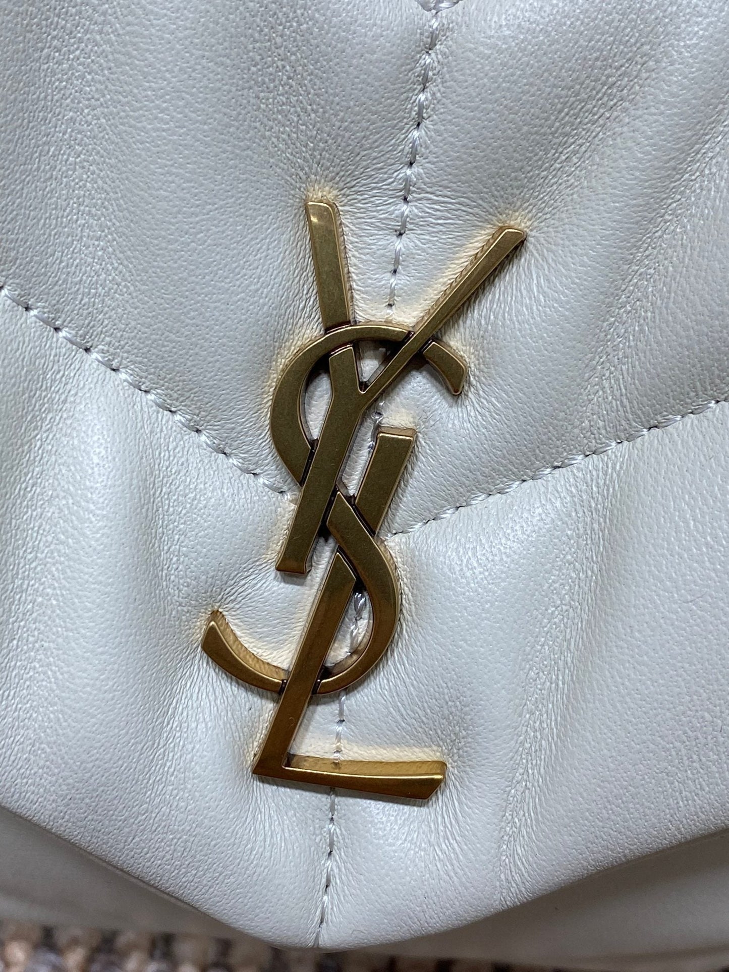 Luxury Saint Laurent PUFFER TOY 23 IN WHITE LAMBSKIN GOLD HARDWARE