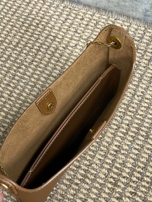 Luxury Saint Laurent FLAT SHOULDER BAG 23 IN TAWNY BROWN CALFSKIN GOLD CHAIN
