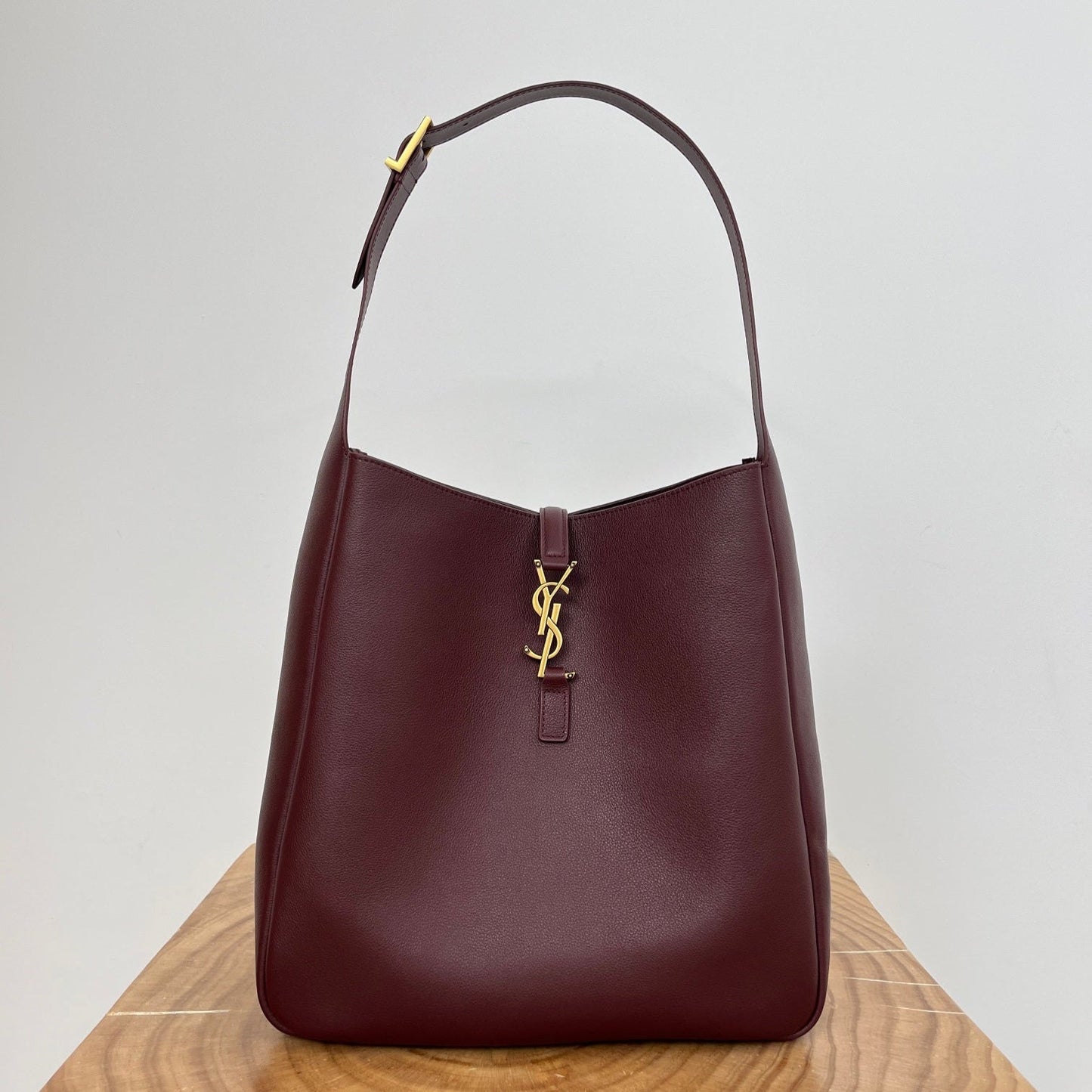 Luxury Saint Laurent LE 5 À 7 LARGE SUPPLE 31 IN WINE RED GRAINED CALFSKIN