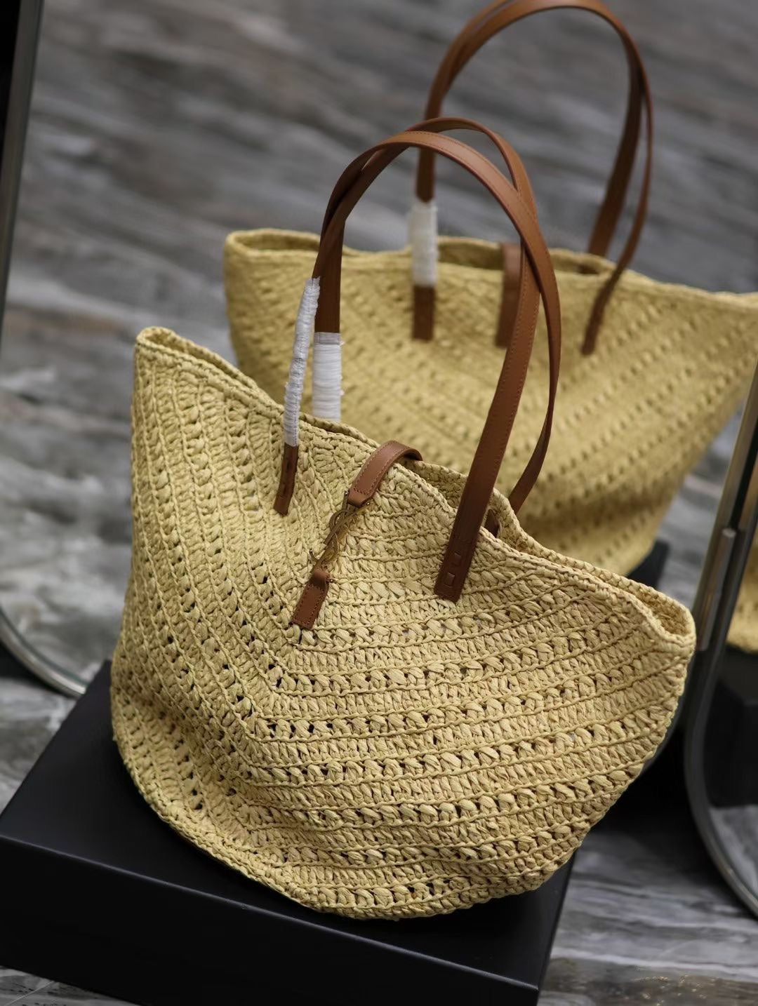 Luxury Saint Laurent YSL MEDIUM 44CM PANIER BEIGE RAFFIA TOTE BAG