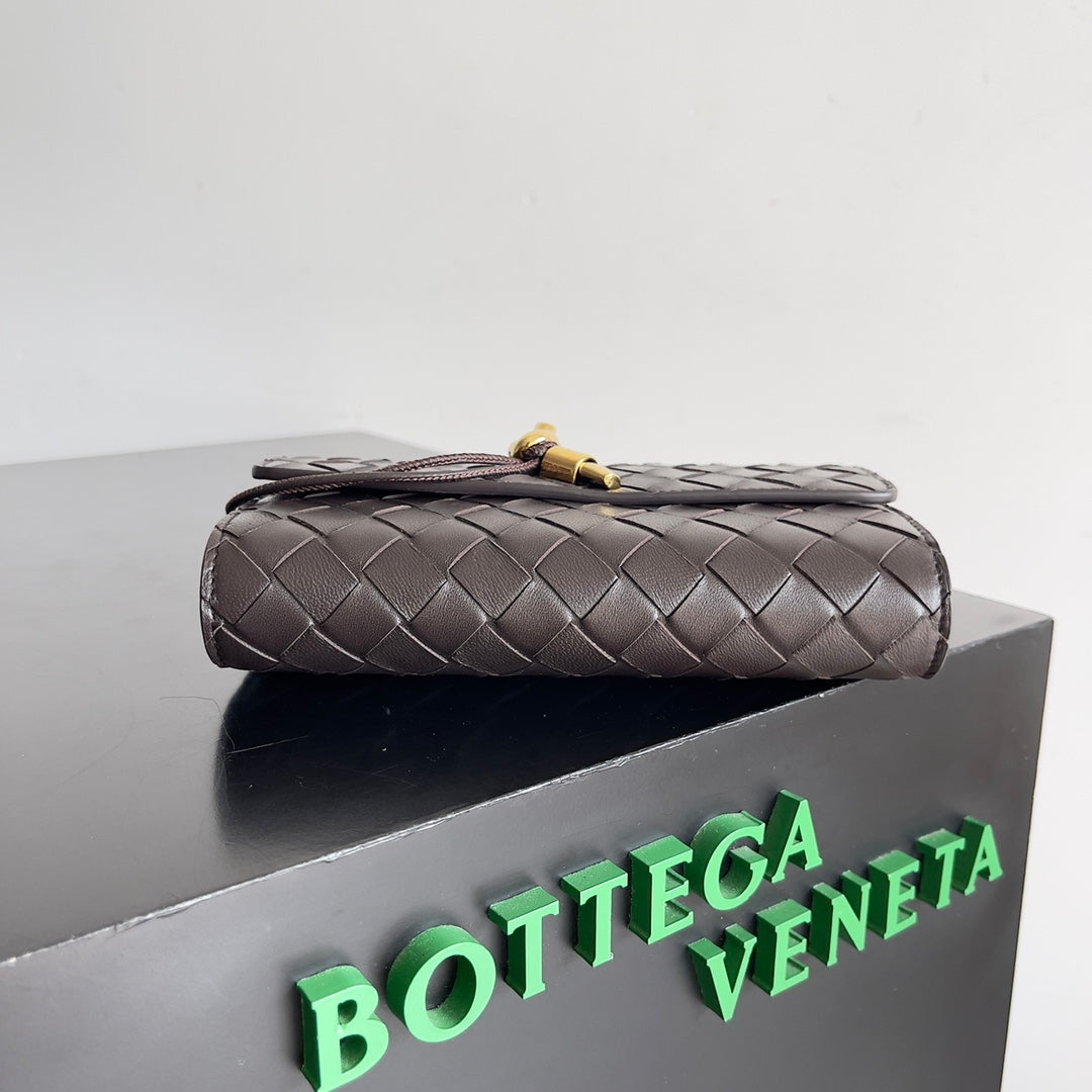 Luxury Bottega Veneta ANDIAMO BAG 19 IN FONDANT CALFSKIN