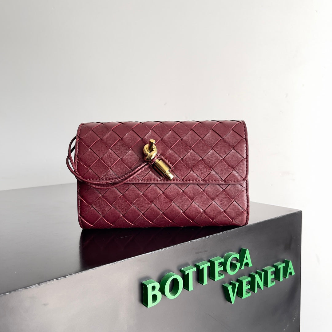 Luxury Bottega Veneta ANDIAMO BAG 19 IN BAROLO CALFSKIN