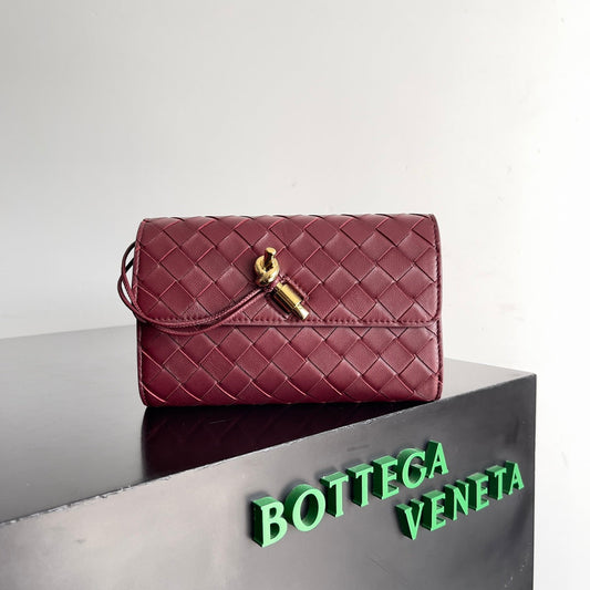 Luxury Bottega Veneta ANDIAMO BAG 19 IN BAROLO CALFSKIN