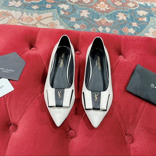 Luxury Saint Laurent CASSANDRA BALLET FLAT IN WHITE MIX BLACK SMOOTH LAMBSKIN