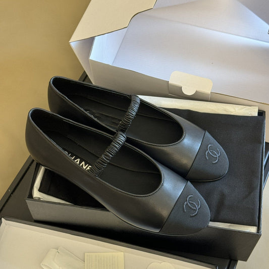 Luxury Chanel mary janes black lambskin grosgrain logo